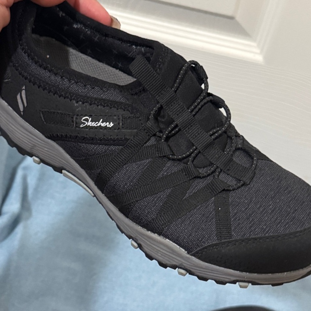 Skechers Men's Black and Gray Athletic Shoes